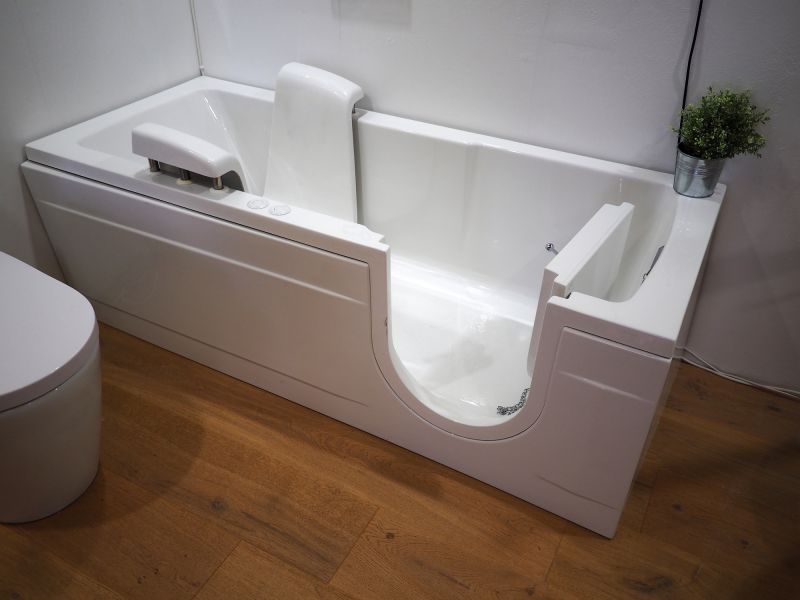 Accessible Bathtub with Safety Features